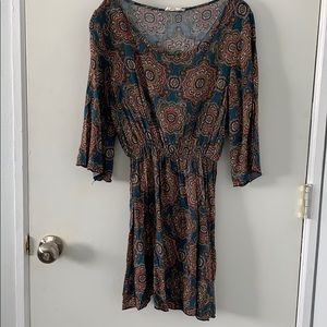 Quarter sleeved dress